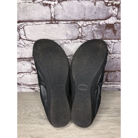 Taos Black Leather Slip On Elastic Ballet Flats Shoes Women Sz 39EU/8.5M US - Picture 13 of 16